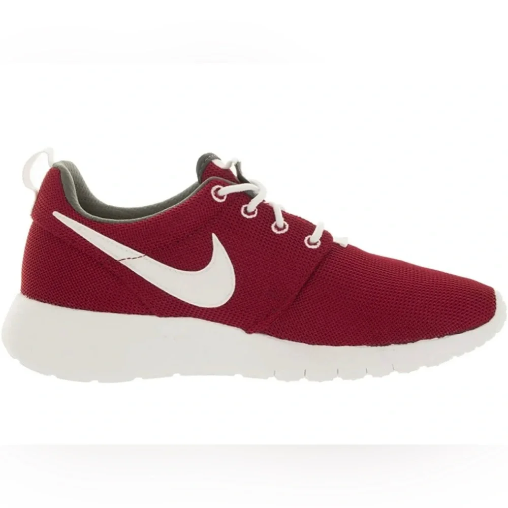 Red Nike Roshe Run